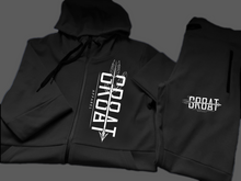 Cargar imagen en el visor de la galería, Conjunto de jogger con cremallera Gr8at (rojo)